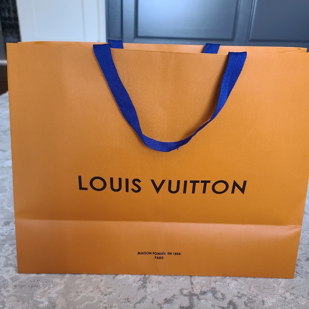 Large Louis Vuitton paper bag,  size 19.5"×15"
